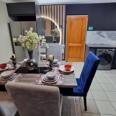 Dining area for 6 persons.