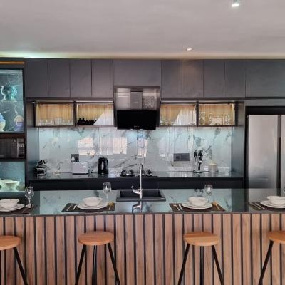 Full kitchen image 1