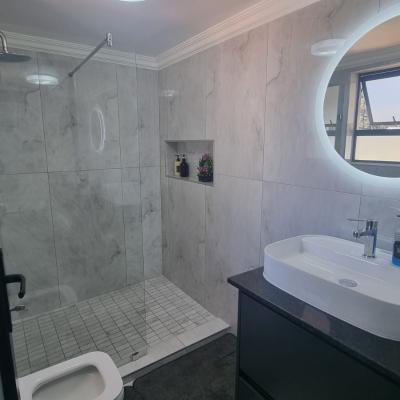 Ensuite bathroom with shower