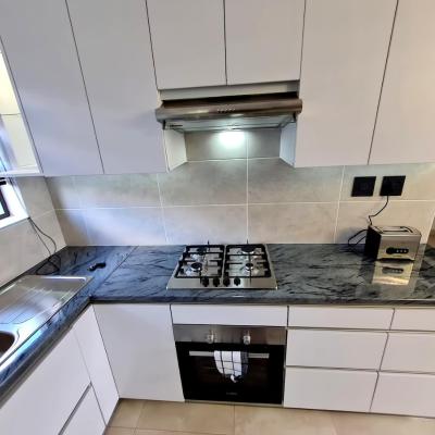 Full kitchen image 1