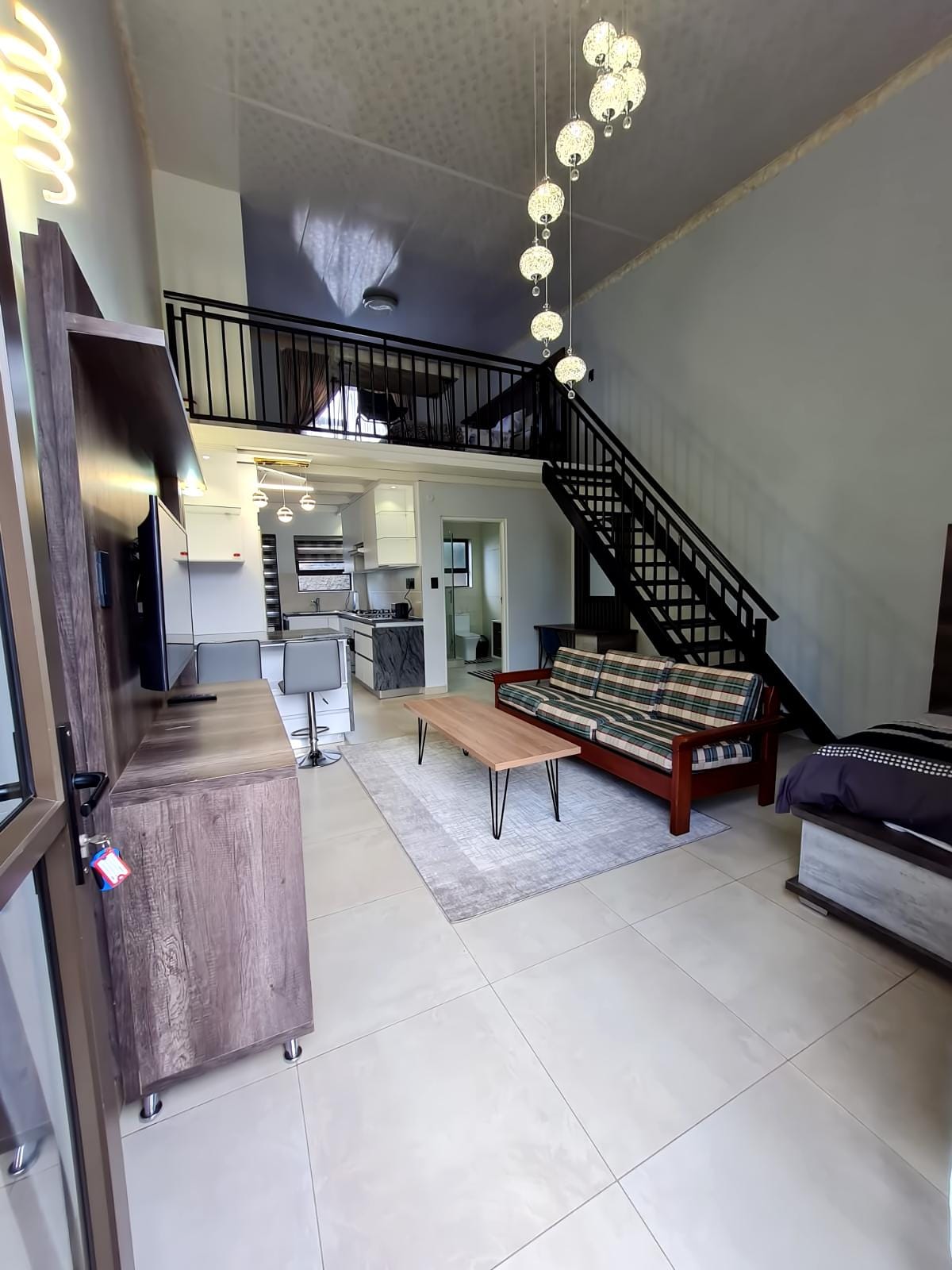 Living room image 2