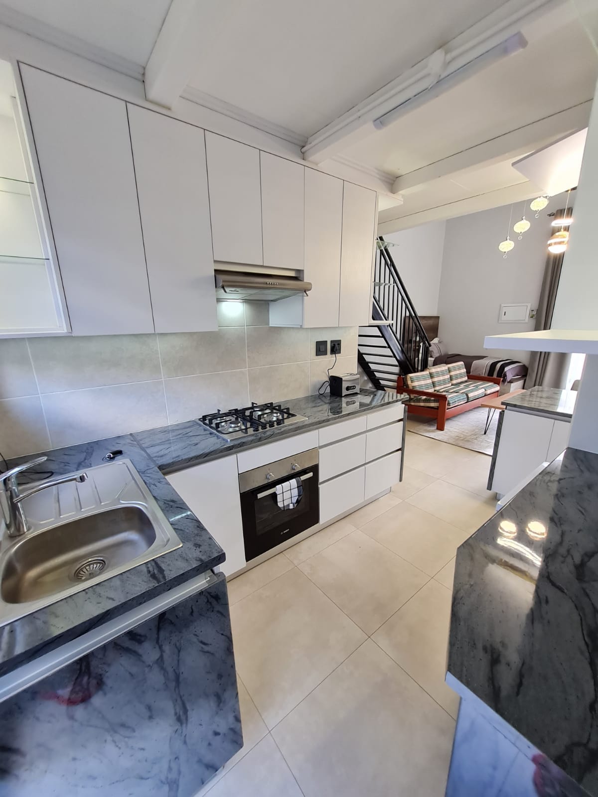 Full kitchen image 4