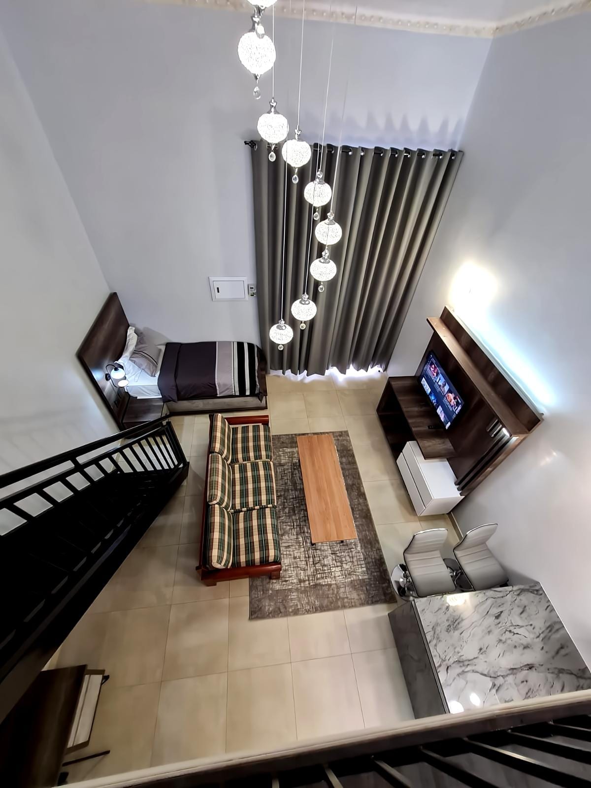 Living room image 1