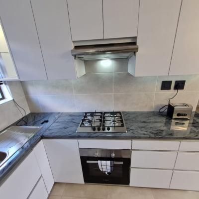 Full kitchen image 1