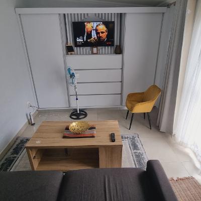 Lounge with Smart TV with Netflix subscription